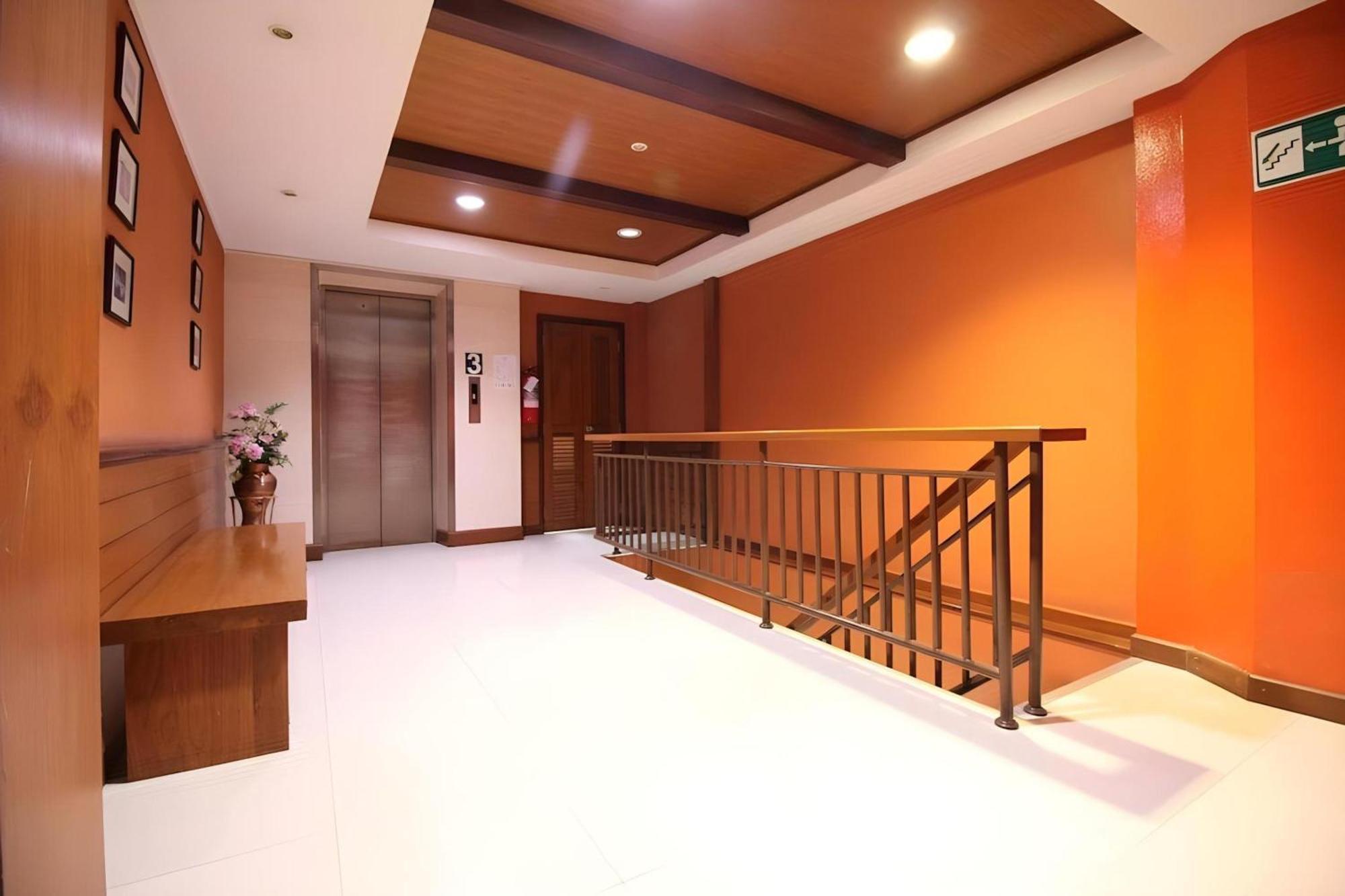 Pannee Lodge Khaosan - Sha Plus Bangkok Eksteriør billede